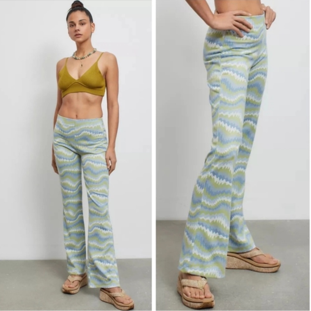 URBAN OUTFITTERS Bryn Retro Pull-on Flare Pants